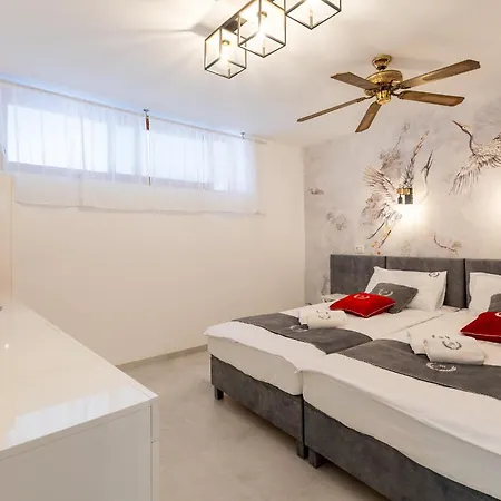 Apartment Geranios 307